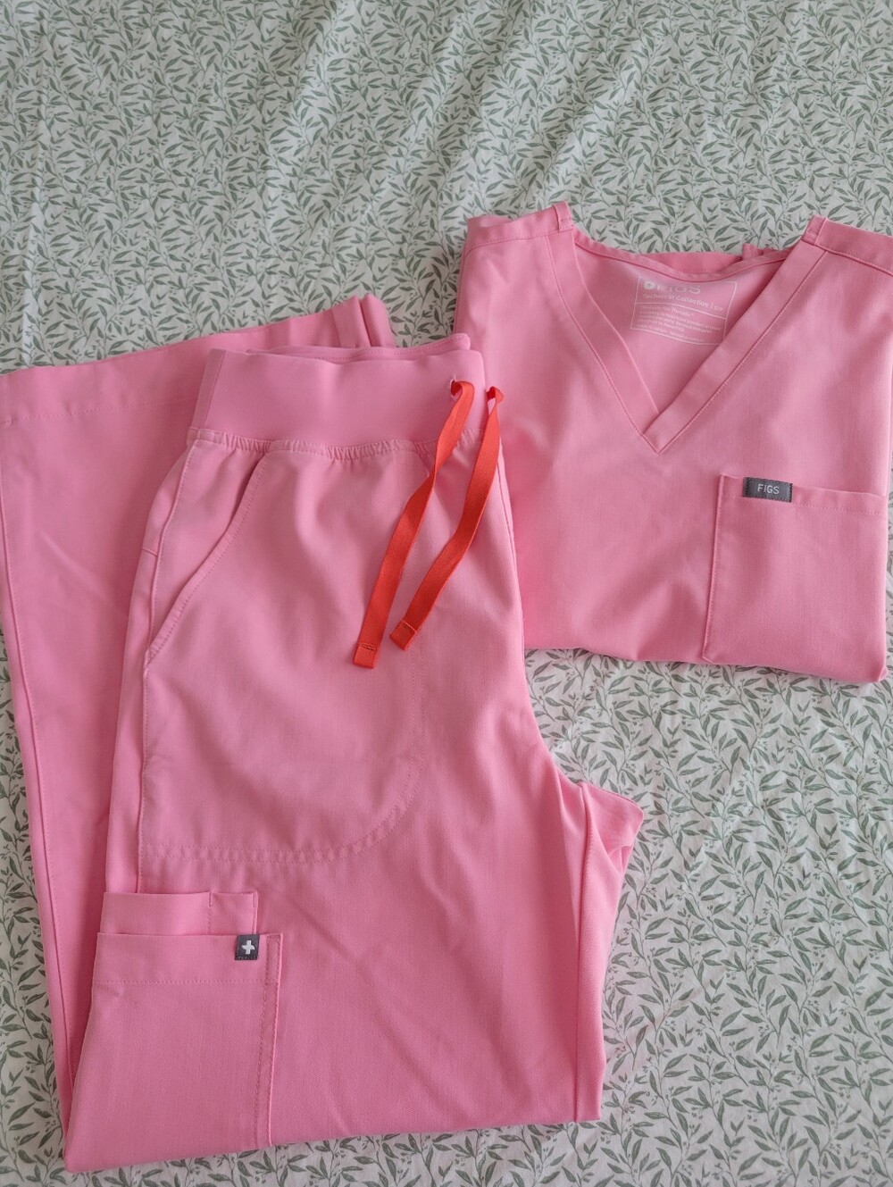 Figs Sunrise PINK isabel high waisted SOLD OUT scrubs set SEND AN OFFER